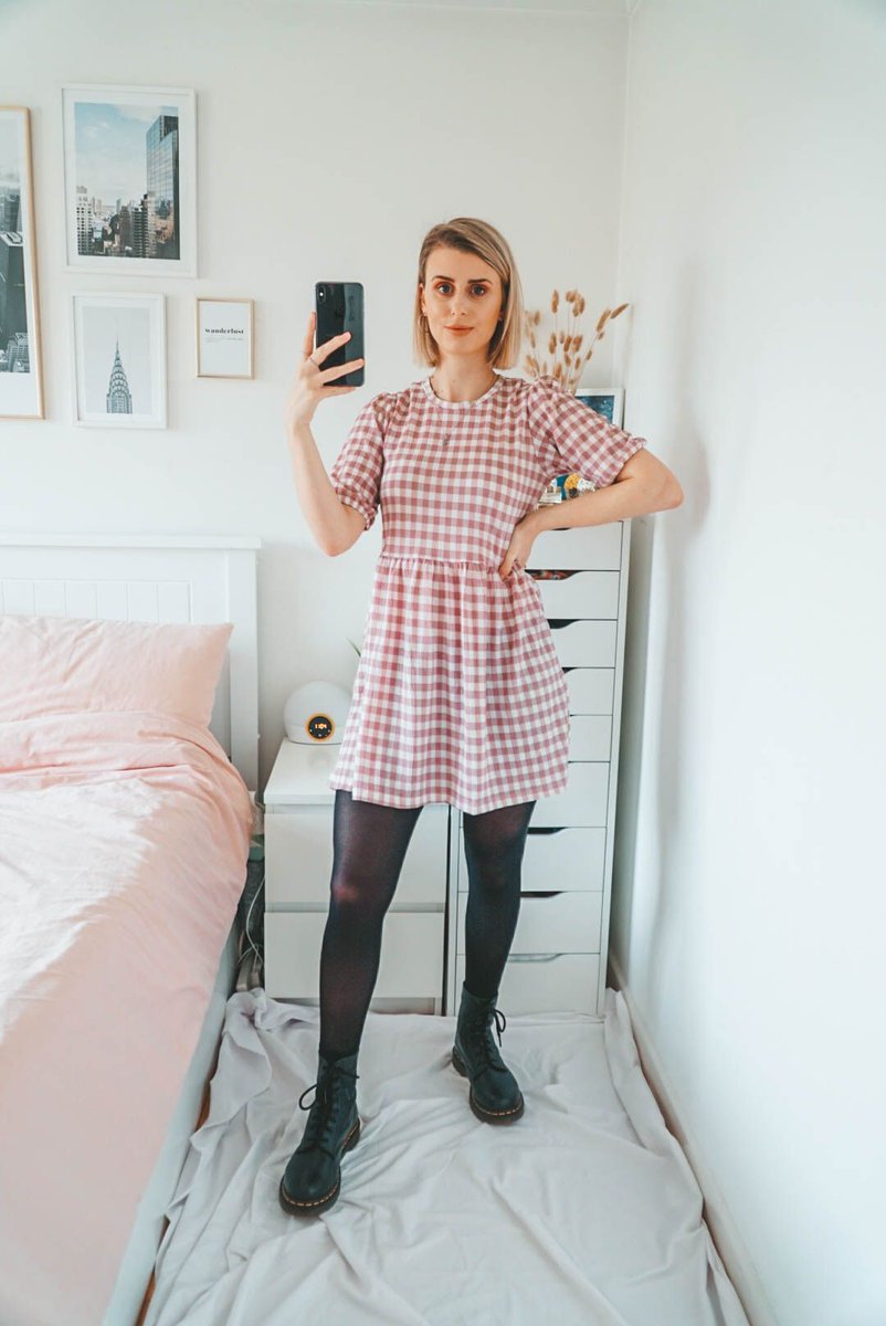 lucyc0le's tweet photo. How to style your summer dresses for autumn ➡️ https://t.co/zcapQmyLWA
#blogginggals #bloggerssparkle #bloggerstribe #bloggerloveshare @BloggingBabesRT @allthoseblogs #fblogger #fbloggerstyle https://t.co/TCqRQhLLRk