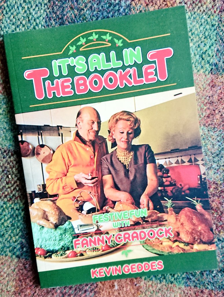 KeepCalmFannyOn's tweet photo. On this day last year @fantomfilms published my Fanny Cradock Christmas Companion, featuring all her festive recipes from *that* TV series reproduced along with her original 1970s photos & some added #FannyFun from me. Warning - Mincemeat Omelette included. #ItsAllInTheBooklet π https://t.co/KCHgIpaimY
