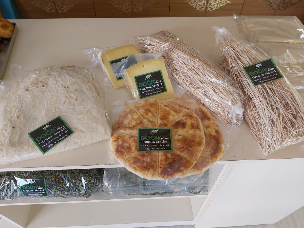 👉Kars'tan Yöresel Ürünler 
🇹🇷Tüm Türkiye'ye Kargo İmkanı
Whatsapp: 0850 227 47 37