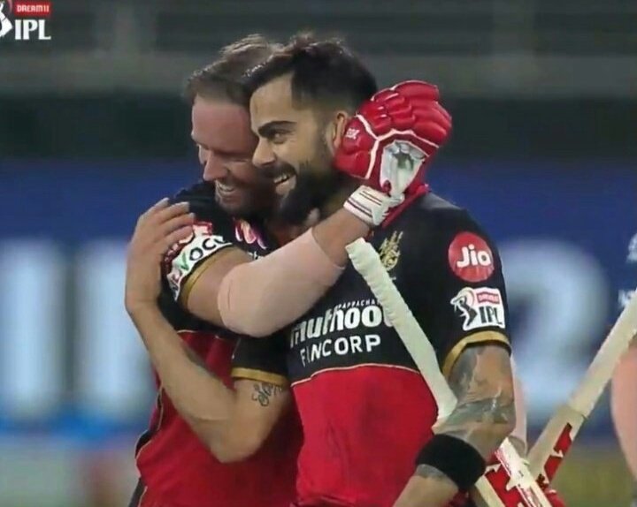@RCBTweets The 🐐s of the game!! Hope they win the biggest ICC awards..both are the most deserving!! #Blessed #ABD #ABDeVilliers @ABdeVilliers17 🐐 #RCB #MASTER #IPL #IPL2020 #ViratKohli https://t.co/LUx3gxDJMi