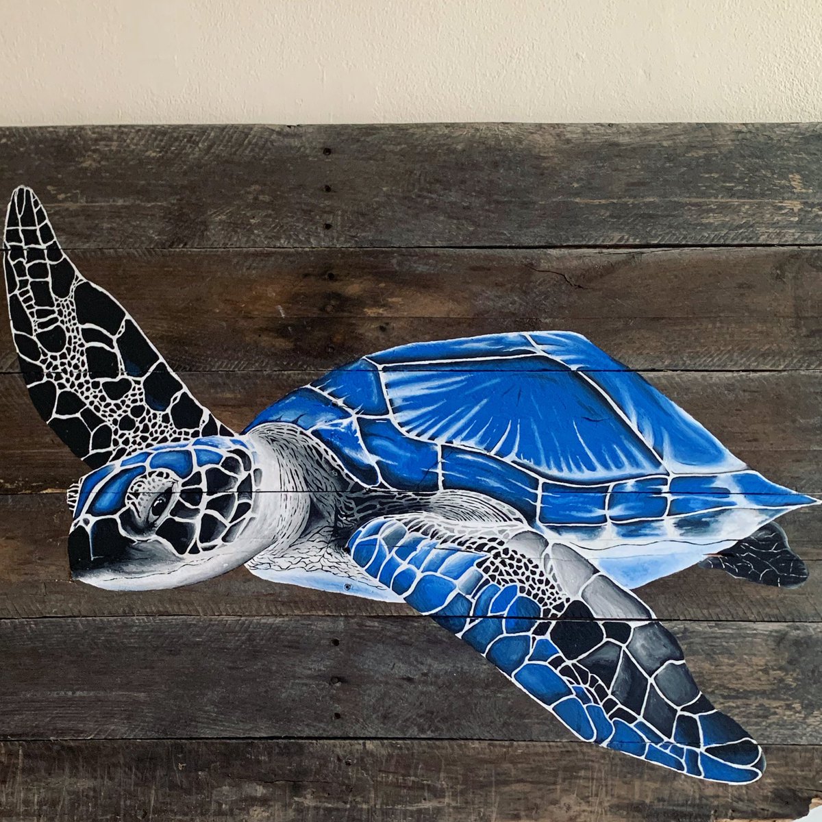 Sumbeachpallet's tweet photo. Available in Fort Lauderdale!!! https://t.co/eQKGuK57Ku