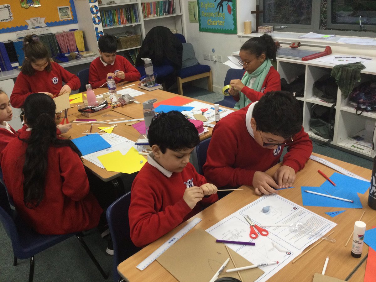 A great RAF challenge day run by @TeamSmallpeice - thank you for inspiring us to be #engineers !