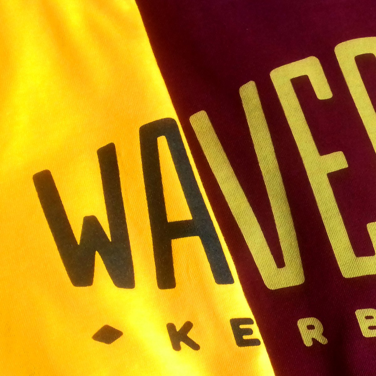 MemoryScreen_PS's tweet photo. Been a bit busy of late to keep up with consistent posting.
So here's a few shots of the recent prints we did for Wave Games in Taunton
Always a pleasure.
#tshirtprinting #screenprinted #handpulled #skateboarding #surfing #taunton #kerbtocoast #hoodedtop #wavegames https://t.co/AVCVjf5ayg