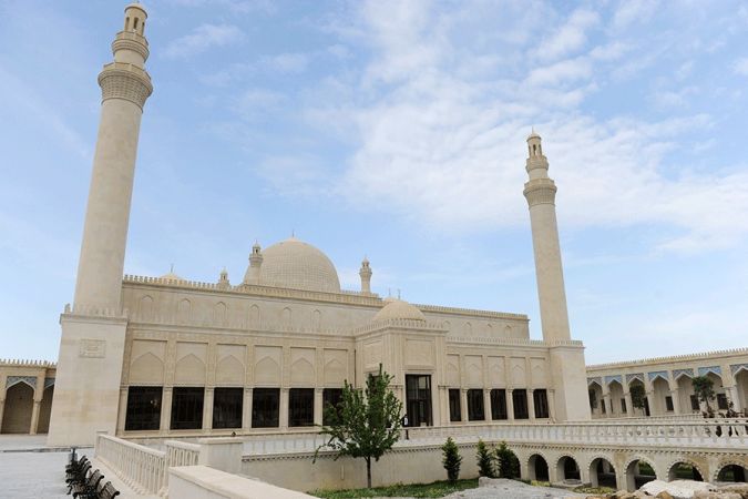 азербайджан мусульманская страна. азербайджан мусульманская страна. современный иран. мечеть шахидов баку. главная мечеть в баку.