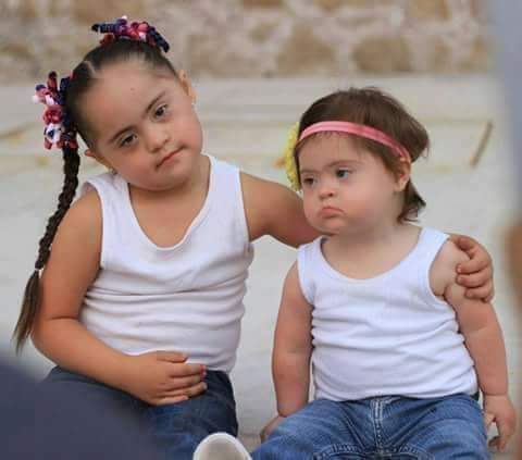 فقط من يراهم جميلات يضع
لهم قلبًا "❤ #ايش_يسعد_المراهّ