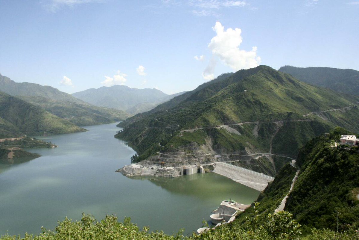 ExploreOuting's tweet image. #Dhanaulti is away from the crowds, busy market places and pollution. It is an ideal location that ensures absolute peace of mind and soul.
Know more: exploreouting.com/cities/dhanaul…
#Uttarakhand #Travel #Tourism