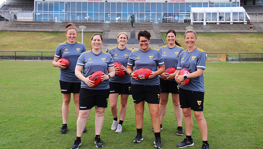 HawthornFC's tweet photo. Hawthorn has become the first AFL club to commit to an all-female VFLW coaching panel. 👏👏👏

A historic day for the club.

DETAILS: https://t.co/GvaiZq8Wfs

#Always https://t.co/rf4Azyltk8