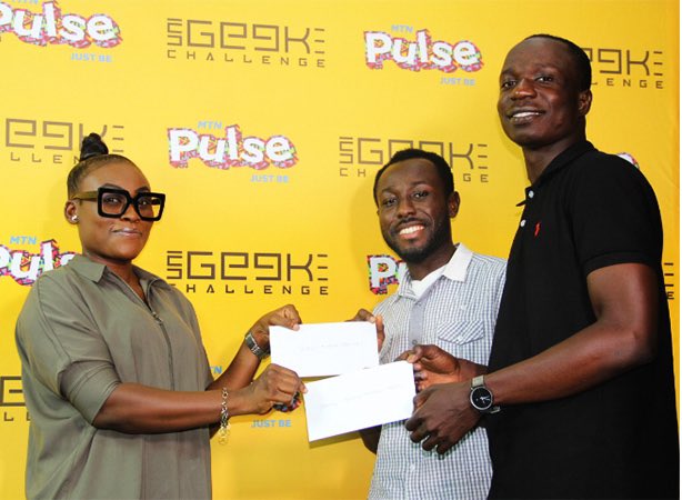 UniGeekOfficial's tweet photo. We present the cash prizes and computers to UCC, KNUST, GCTU and Central university.
 
 Congratulations once again guys!

#MTNUniGeek #UniGeekChallenge https://t.co/s37M375W5P