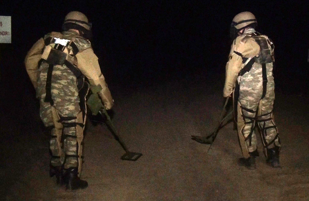 anadoluagency's tweet image. #PhotoFeature | Azerbaijani army enters #Kalbajar region, which has been under occupation for 27 years