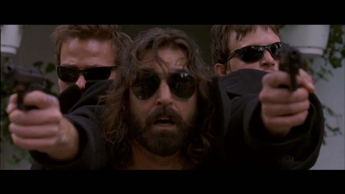 святые из трущоб бундока. святые из бундоко 2день всех святых. святые из трущоб бундока. святые из бундока фильм 1999. шон па́трик флэ́нери святые из бундока.