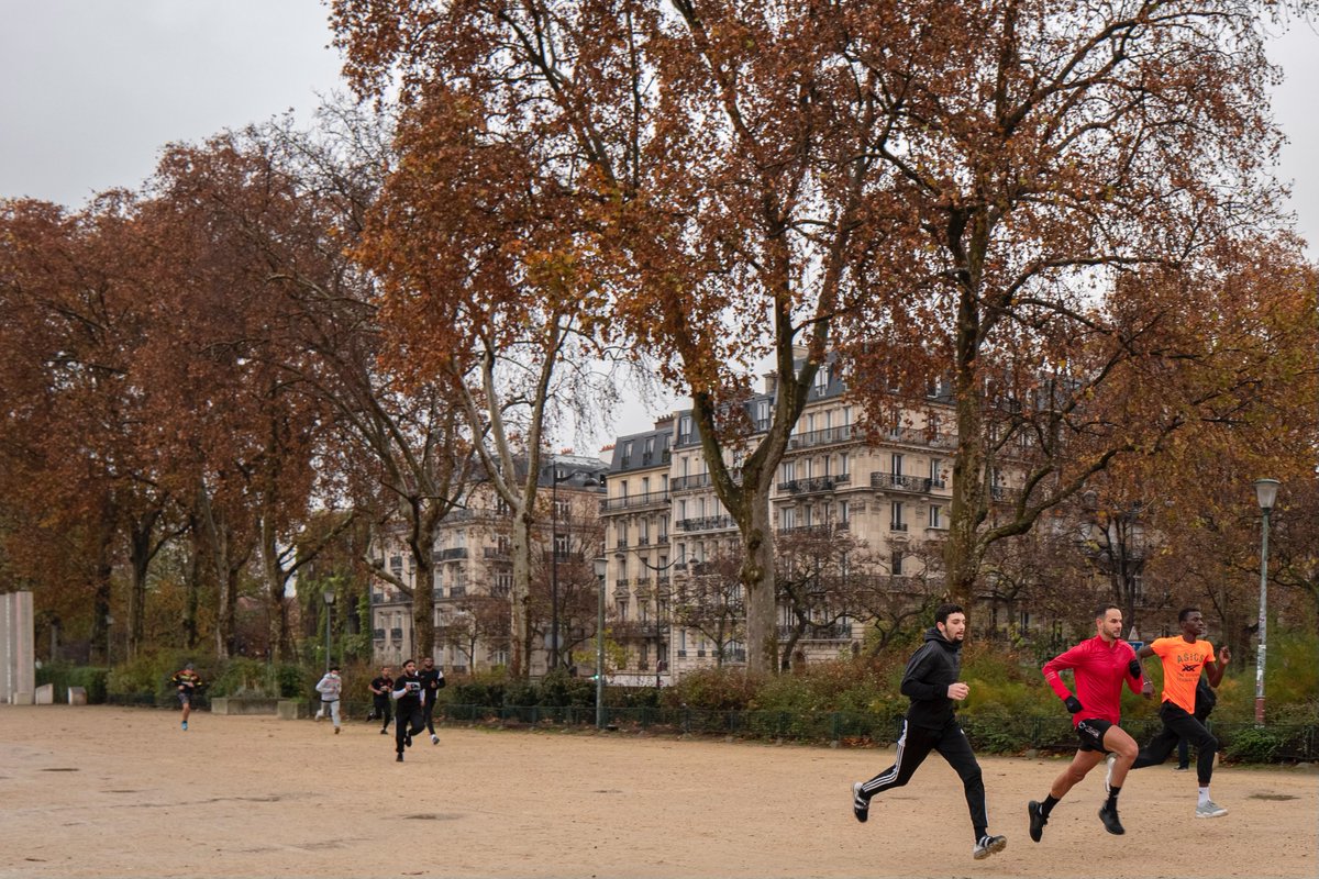 <a href="/MehdiBaala/">Mehdi Baala®</a> a pris en mains sa promotion à travers une matinée sportive et éducative au champs de mars, ce lundi