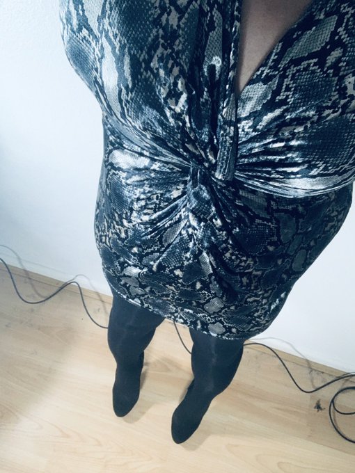 Today&rsquo;s outfit: matching bra and thong, hold up stockings, very short dress and heels 👠 https://t.co<a href="/tag/sissy"class="tags"><span>#sissy</span></a><a href="/tag/chastity"class="tags"><span>#chastity</span></a><a href="/tag/sissymaid"class="tags"><span>#sissymaid</span></a>