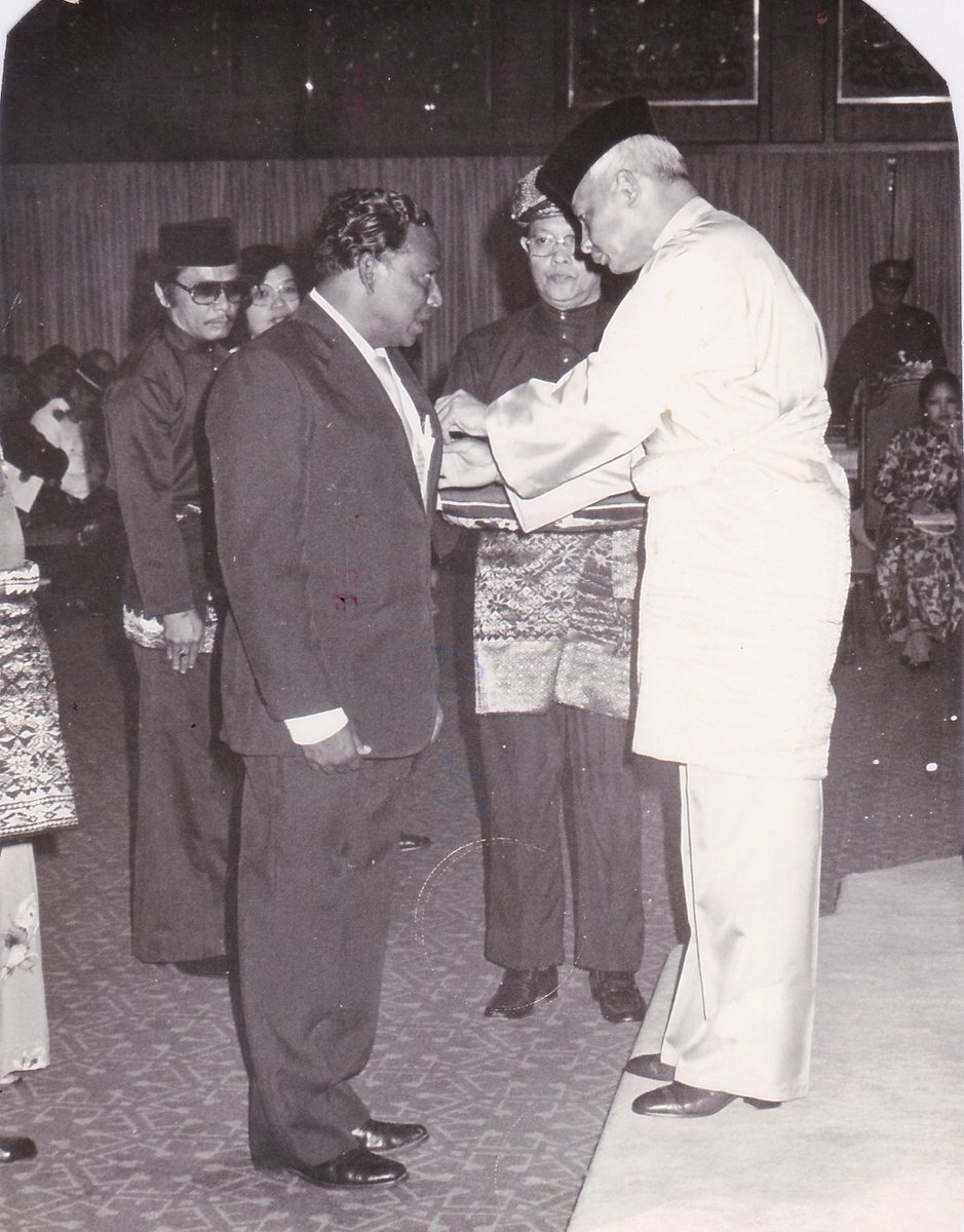 msianindian's tweet photo. "My grandfather, Thillaikannu Padiachi was the bodyguard of a wealthy 'jamindar' in India. 

He migrated to Malaya due to 'local trouble', where he then shortened his name to Thillaikannu to prevent being tracked down by Indian assassins."

✍️ Story by @DgrunitedRam https://t.co/F1d0FQ5lxl