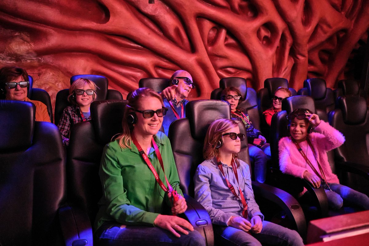 De kerstvakantie gaat bijna van start en de tijdsloten bij CORPUS lopen steeds voller. Wil jij zeker zijn van een unieke ervaring met het hele gezin (vanaf 6 jaar) tijdens aankomende vakantie? Boek dan nu! 🎄🎁

corpusexperience.nl / 071-7510200