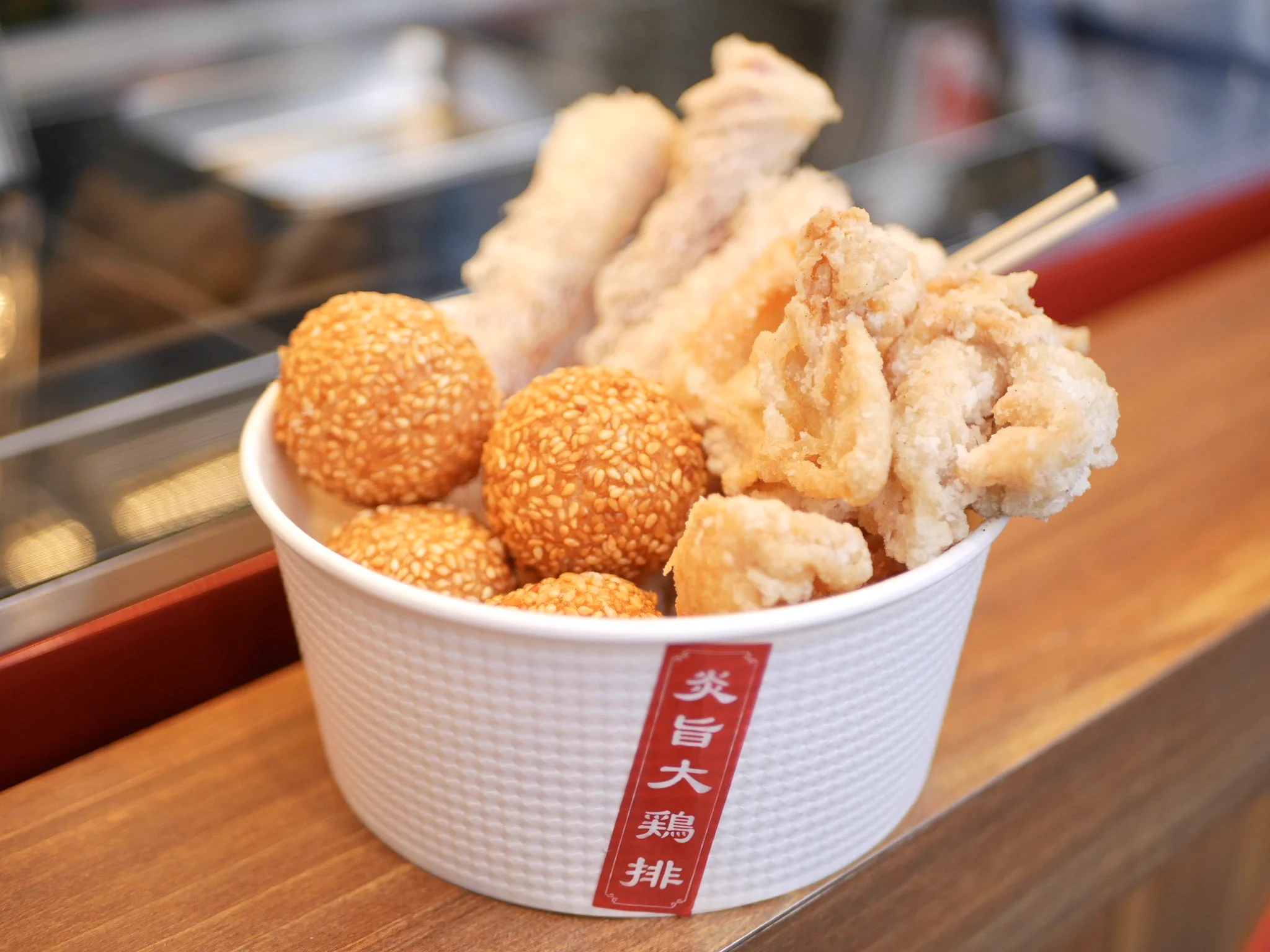 インパクトが半端ない！台湾から揚げ専門店のから揚げが大きすぎる！