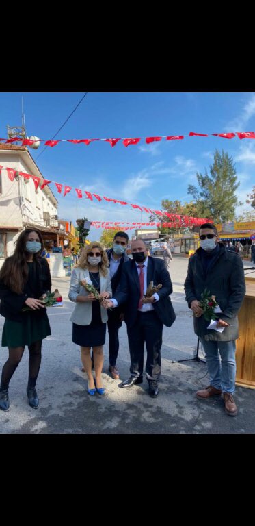 24 Kasım Öğretmenler Günü Karaburun Cumhuriyet Meydanın'da Çelenk Sunma Töreniyle Kutlandı.