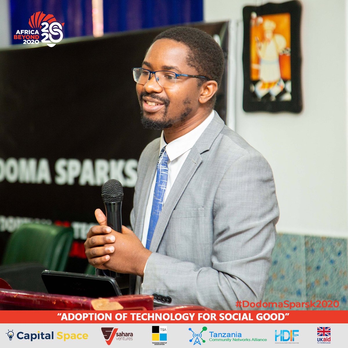 CapitalSpace_Tz's tweet photo. “While there is increasing internet penetration in many parts of the country, people have not received the technological solutions that meet the desired goals” - Dr. Goodiel Moshi , Guest of honor #DodomaSparks2020

@HDIFtz https://t.co/yAP6bpLvoa