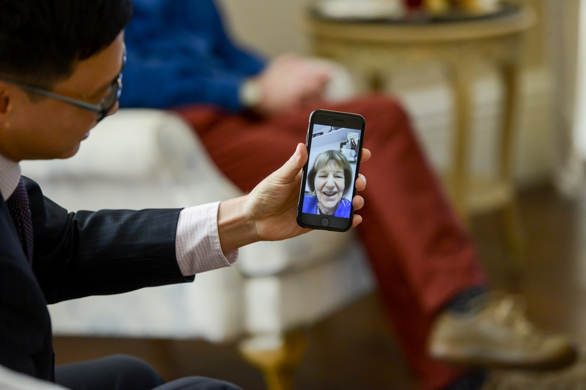 azBritish's tweet photo. We were also joined (virtually 😊) by @Baroness_Nichol, the Prime Minister's Trade Envoy to #Azerbaijan 🇬🇧
🇦🇿 who congratulated our #mycreativespark winners from @UNECeduaz, @KhazarUni and #AZMIU 🎉 https://t.co/VrzERlMnO9