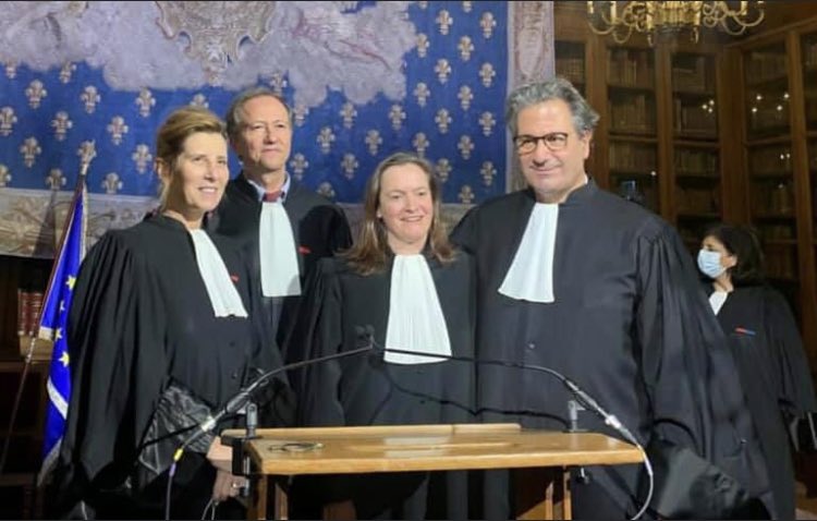 SCLavocats's tweet photo. ⚠️@JulieCouturier_ 
Sauvegarder la #CollaborationLiberale des #avocats
Restaurer l’#activitepropre et la #vieprivee des #collaborateurs
Lutter #Reellement c/ les #ComportementsDeviants #corruption #harcelements #rupturesabusives qui explosent
#Regulation = #Controles + #Sanctions https://t.co/8ZXvUfN1Tz