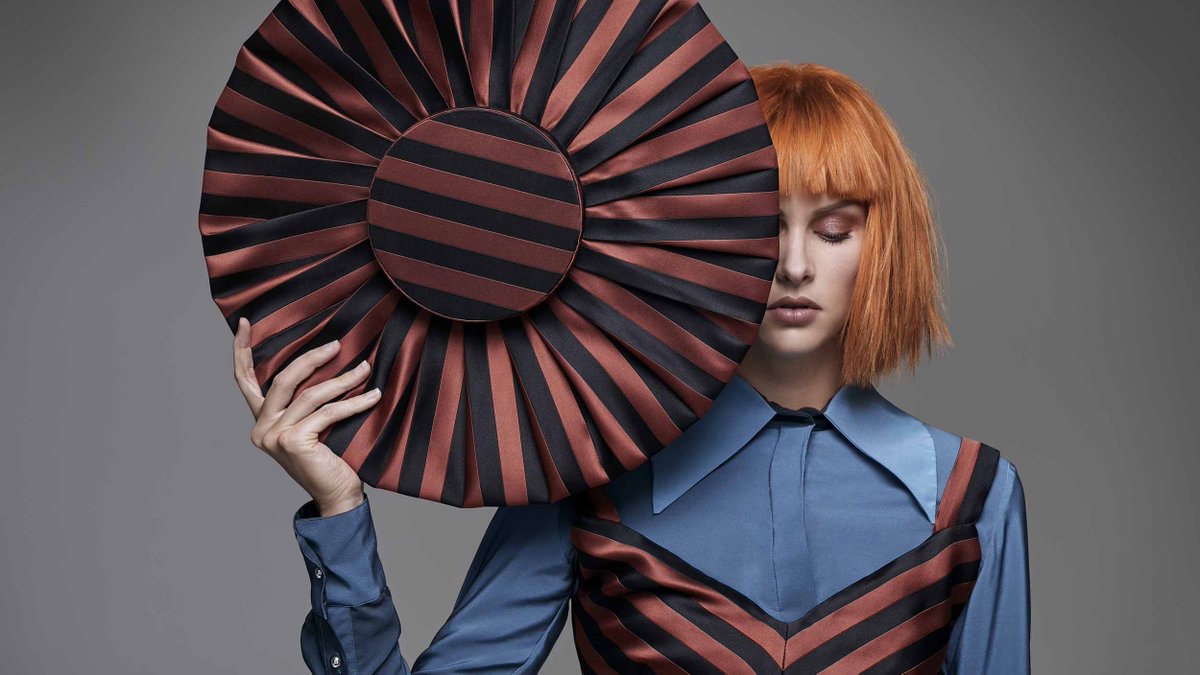 Pop Collection by Maniatis Paris 🧡🧡🧡 Inspired by leading cultural movements in the pop culture, Maniatis Paris' new collection for this season is a hymn to color! >>> bit.ly/3fvkj4T