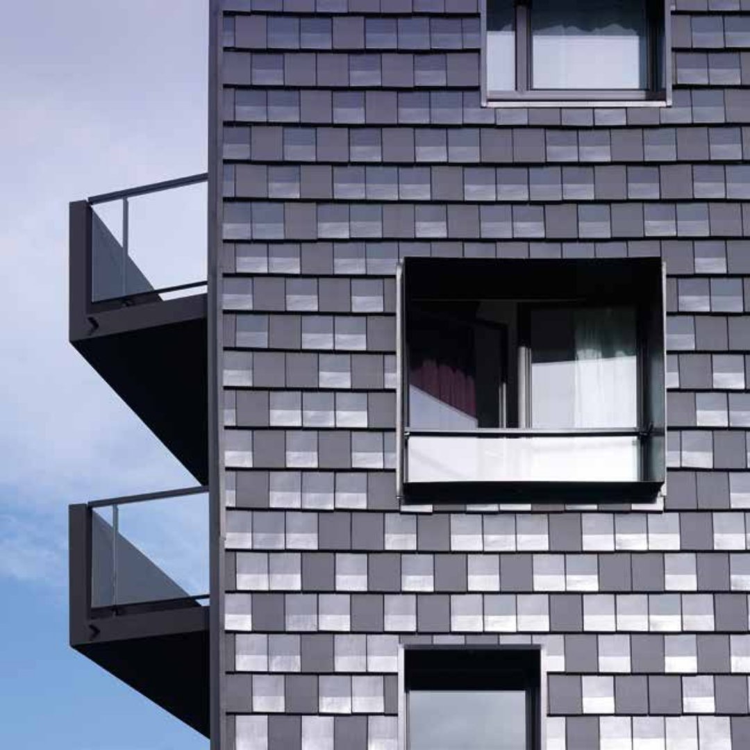 Wienerberger_In's tweet photo. Out of the ordinary inspiring projects: Using #clay roof tiles for façade application.

The possibilities of this monolithic approach are very extensive. #Roof and #facade can be adapted aesthetically, technically, and energetically according to your project.

#Koramic #RoofTiles https://t.co/lojI2Ax6bk
