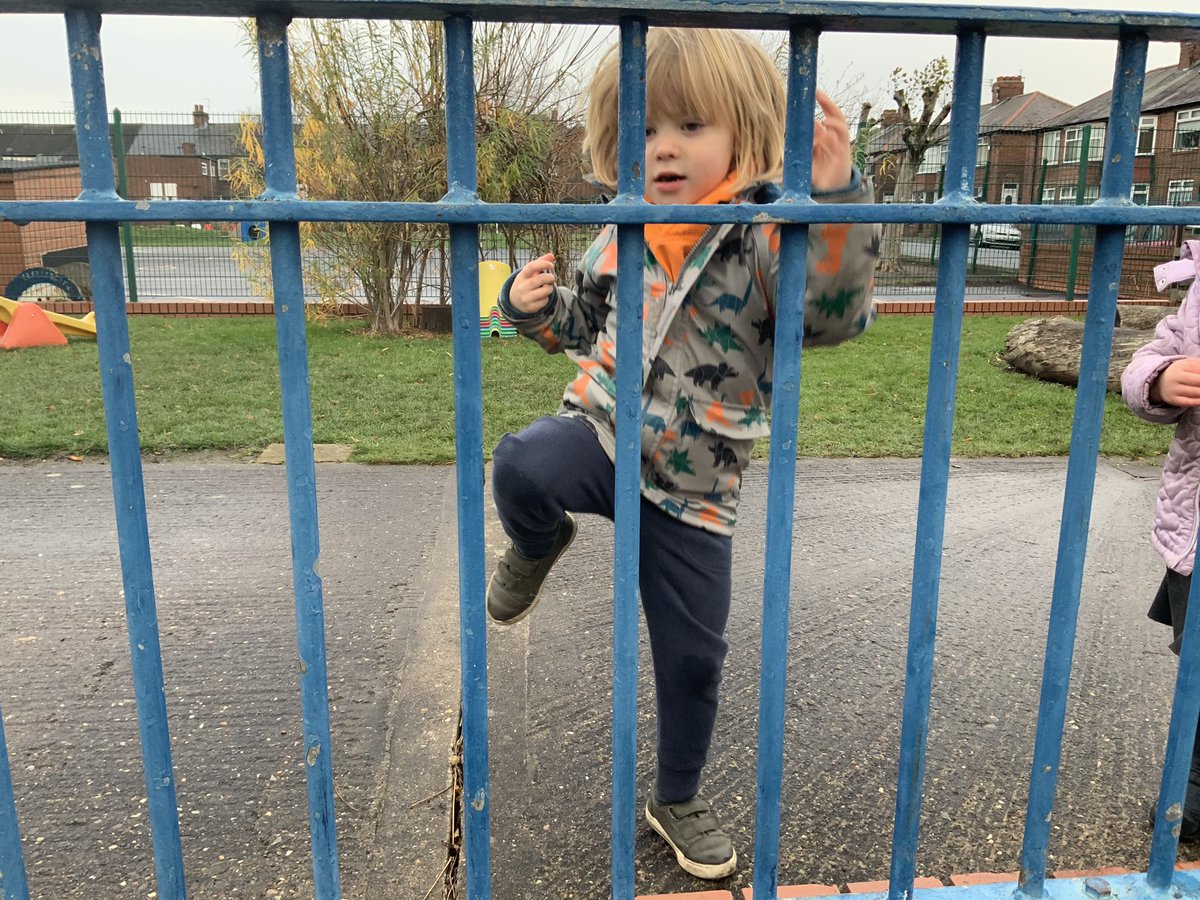 RDPSNursery's tweet image. Nursery are learning to hop!  Such a tricky movement - but our rocket is helping us as we ‘hop, hop, hop, blast off!’. #eyfsphysicaldevelopment #hopping @RichardsonDees