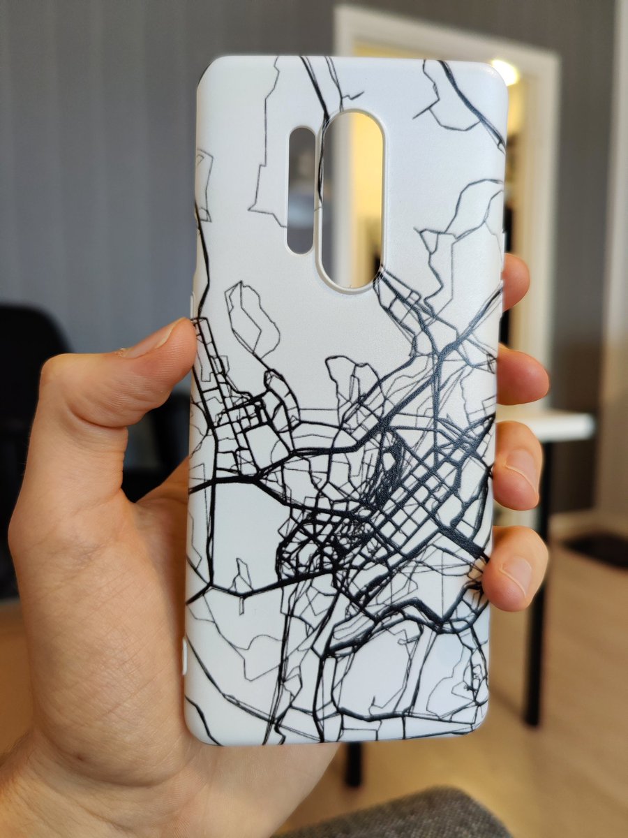 (Yksin)yrittäjällä on se hieno vapaus, että voi täysin itse päättää mitä tekee. Esimerkiksi tänään olen varmaan tunnin vain ihaillen katsellut tätä ensimmäistä prototyyppiä Maprides-tuoteperheen laajennuksesta miettien kaikkia kartan alueella tehtyjä treenejäni 🤩

#Maprides