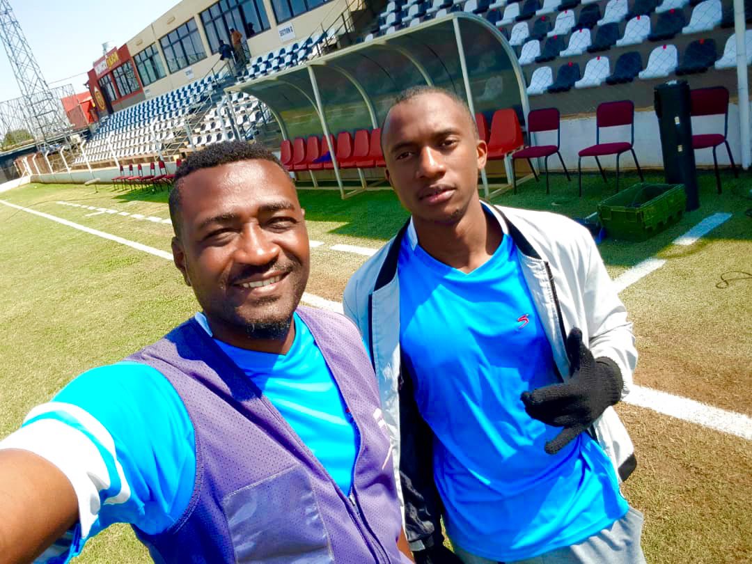 Berg_Muzo's tweet photo. Today we bring you bring you Midweek Games live on the World of Champions. RED ARROWS v INDENI at 1300hrs & ZANACO v ZESCO UNITED at 1500hrs. #TeamSuperSport #TvCrew #OnAirGraphicsOperator https://t.co/ZLduIHiIC8