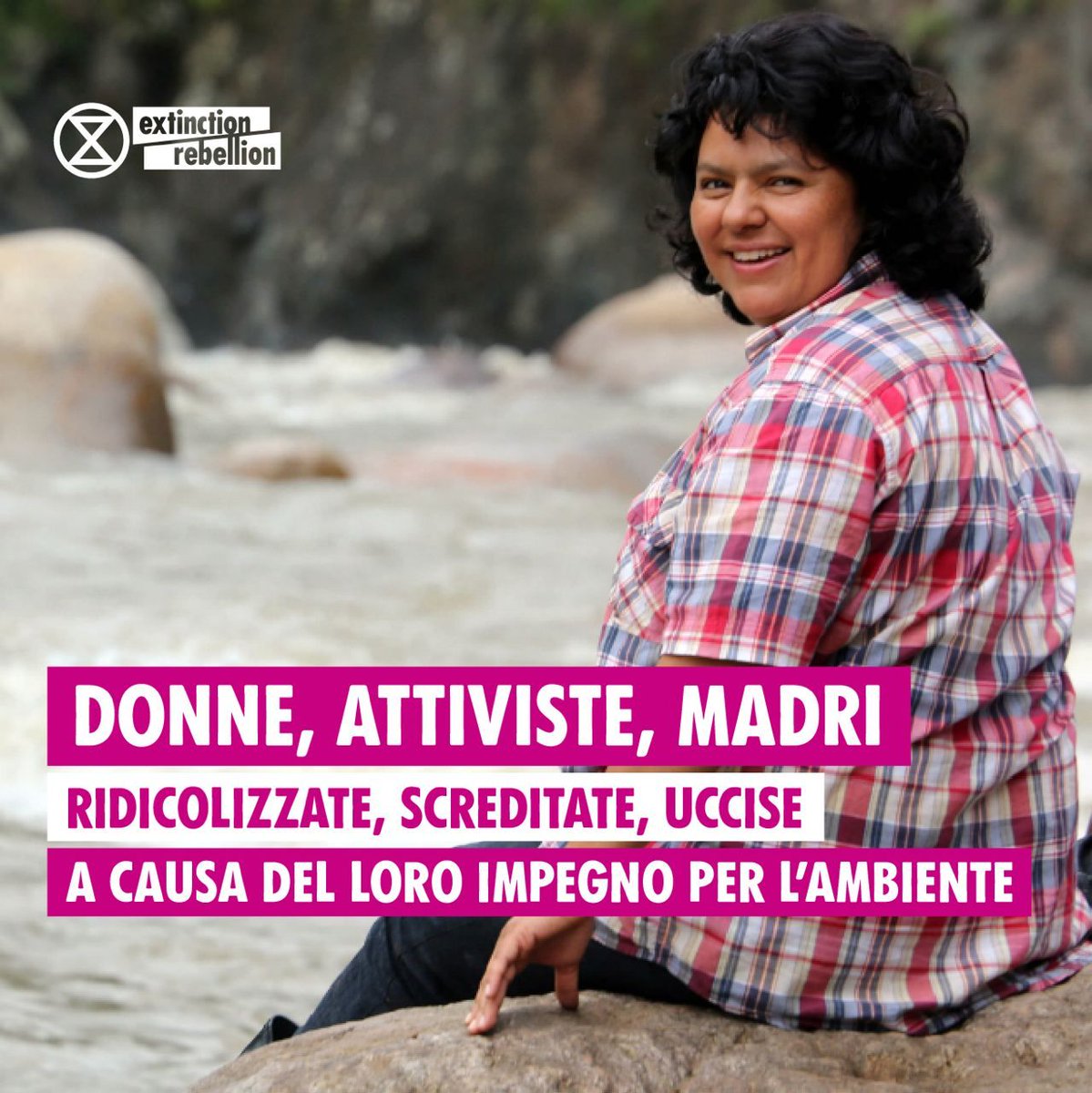 milano_xr's tweet photo. #25novembre no alla violenza di genere!
Ricordiamo:
Donne attaccate ridicolizzate sminuite: @GretaThunberg @vanessa_vash @LeeAnne_Walters @zhaabowekwe @CaroRackete
Donne uccise: Marielle Franco Berta Caceres Macarena Valdès Rosana Santiago Silveira
✊Anche per loro #RebelNow https://t.co/F1Gm1ZqBi5