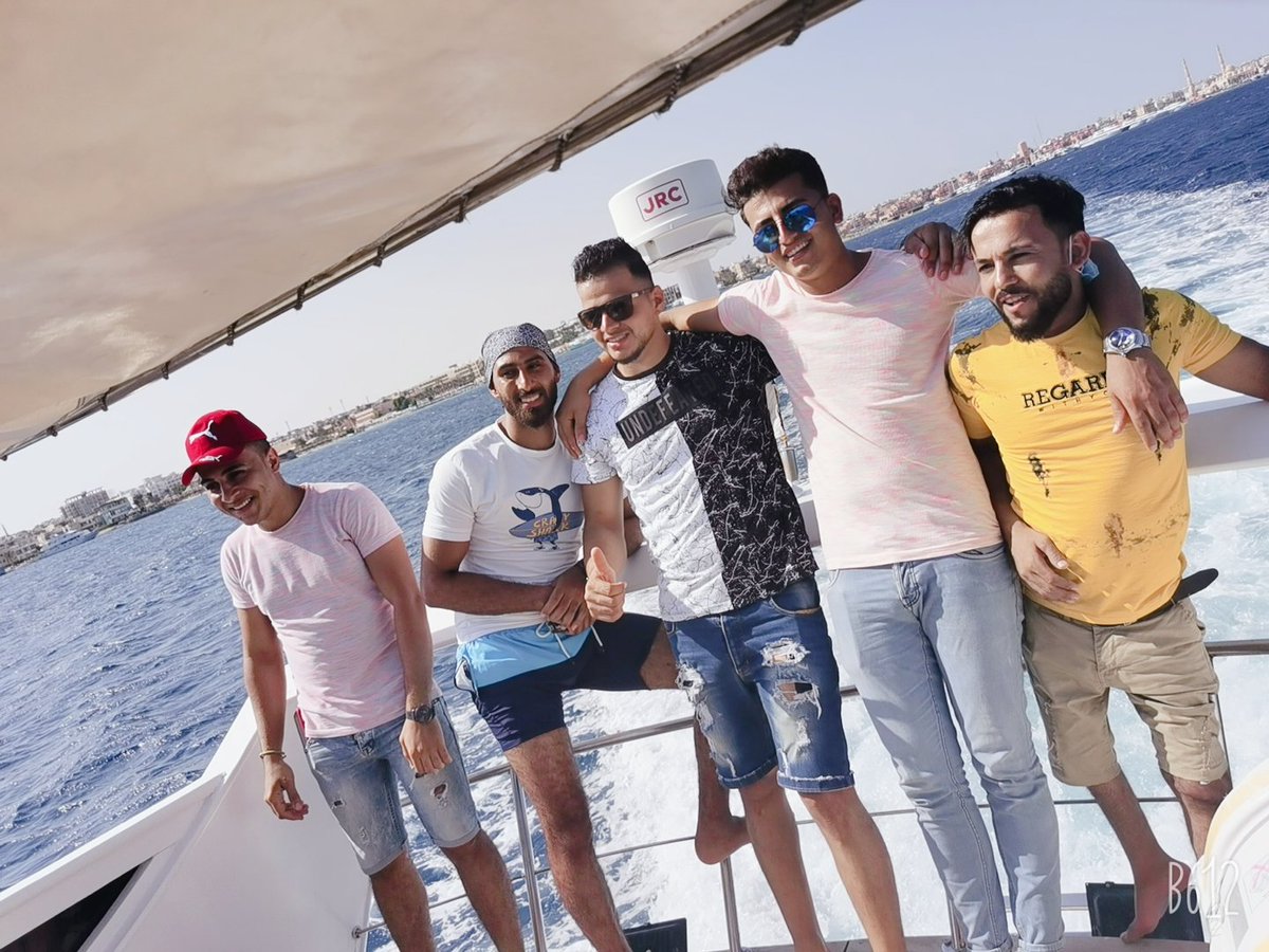 50xsrandm's tweet photo. @yyoumnaaaliii ا😍😍 https://t.co/LpA2A0YudW
