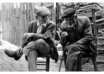 Seni 'ALLAH için seviyorum' diyen dostları olmalı insanın.