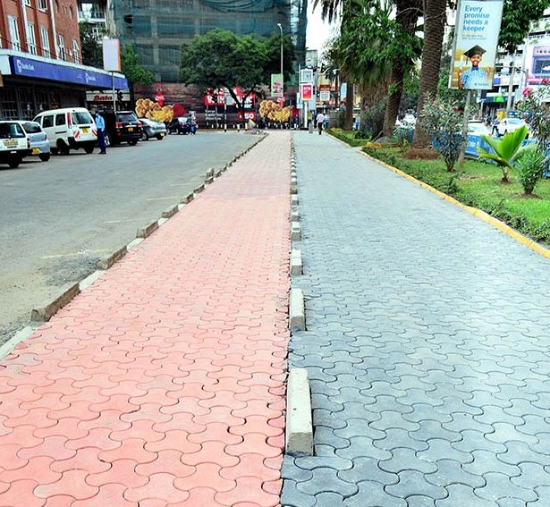 HeyItsBKT's tweet image. What is Nairobi @NMS doing about mainstreaming inclusive design in the new walkways for the disabled? Inclusion of tactile paving, ramps at crossings, signaling, signages &amp;amp; markings, barrier-free, color contrasts etc ensure PWDs are not left out. #witconference#2020WTAConference