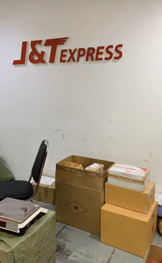 brandeebkk's tweet image. #brandeereview