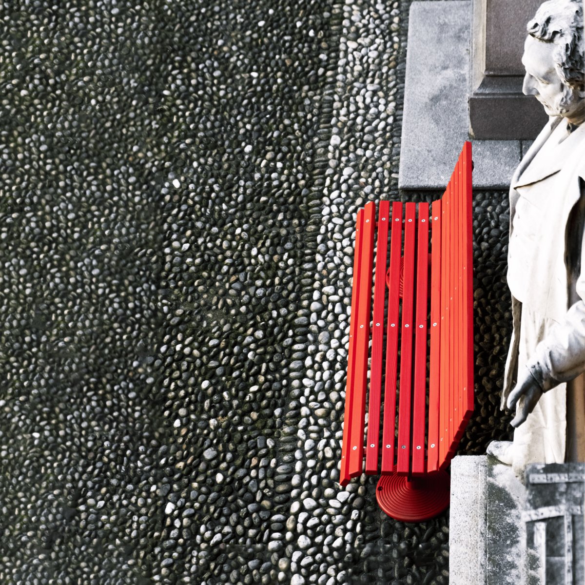 Giornata internazionale per l'eliminazione della violenza contro le donne, l’Università di #Pavia inaugura oggi, 25 novembre, una panchina rossa nel Cortile delle Statue. Diretta dalle 15:00 su youtube.com/c/UCampusUnive… #unipv