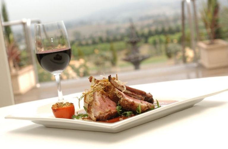 dmanso73's tweet photo. Se acercan las fiestas, el finde o una cena en casa...Vas a comprar vino? Seguro que sí
Te cuento 5 errores que no debes cometer a la hora de comprar un vino👍🍷
➡️Errores a evitar si vas a comprar vino https://t.co/Vi4nS8dKxV 
#vino #consejos #winelovers https://t.co/VhecRrXeDy
