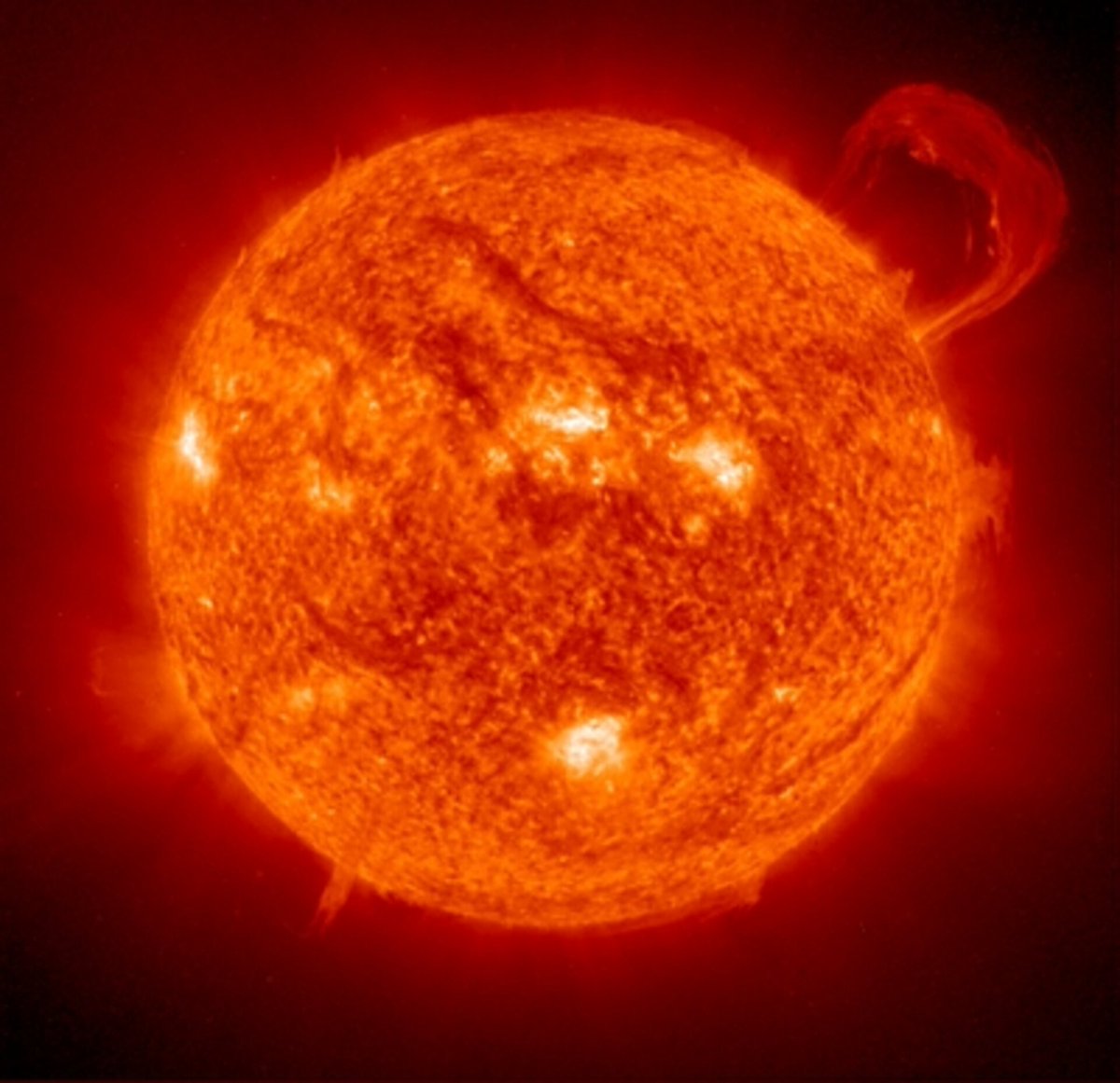 esa's tweet photo. Originally planned for a two-year mission studying our Sun, the ESA/NASA Solar &amp; Heliospheric Observatory, 'SOHO', will mark a quarter century of scientific discovery next week 👉https://t.co/MpS9eOUeSm #Soho25 https://t.co/5w8giudowD
