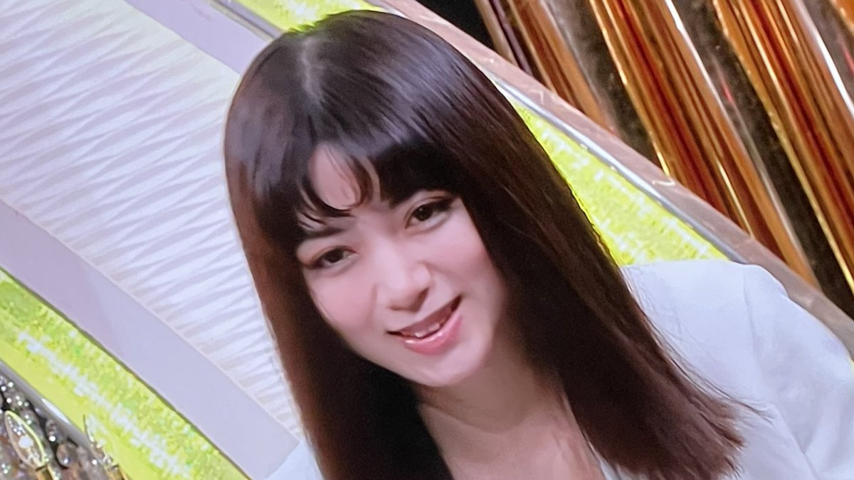 杜心もちゅこ 池田エライザのこの前髪は正解なの 開いちゃってるんじゃないの