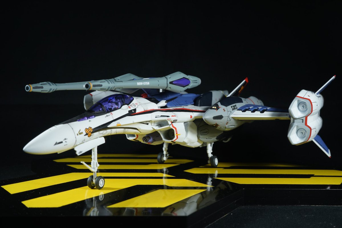 フルス Vf 25f トルネードメサイア完成です ハセガワのvf 25fとバンダイのトルネードパックをミキシング 台座も自作でアクリル板をレーザーカッターで切ってもらって塗装しました 約一年掛かっちゃいました マクロス マクロスf マクロス フルス Vf 25f トルネードメサイア完成です ハセガワのvf 25fとバンダイのトルネードパックをミキシング 台座も自作でアクリル板をレーザーカッターで切ってもらって塗装しました 約一年掛かっちゃいました マクロス マクロスf マクロス