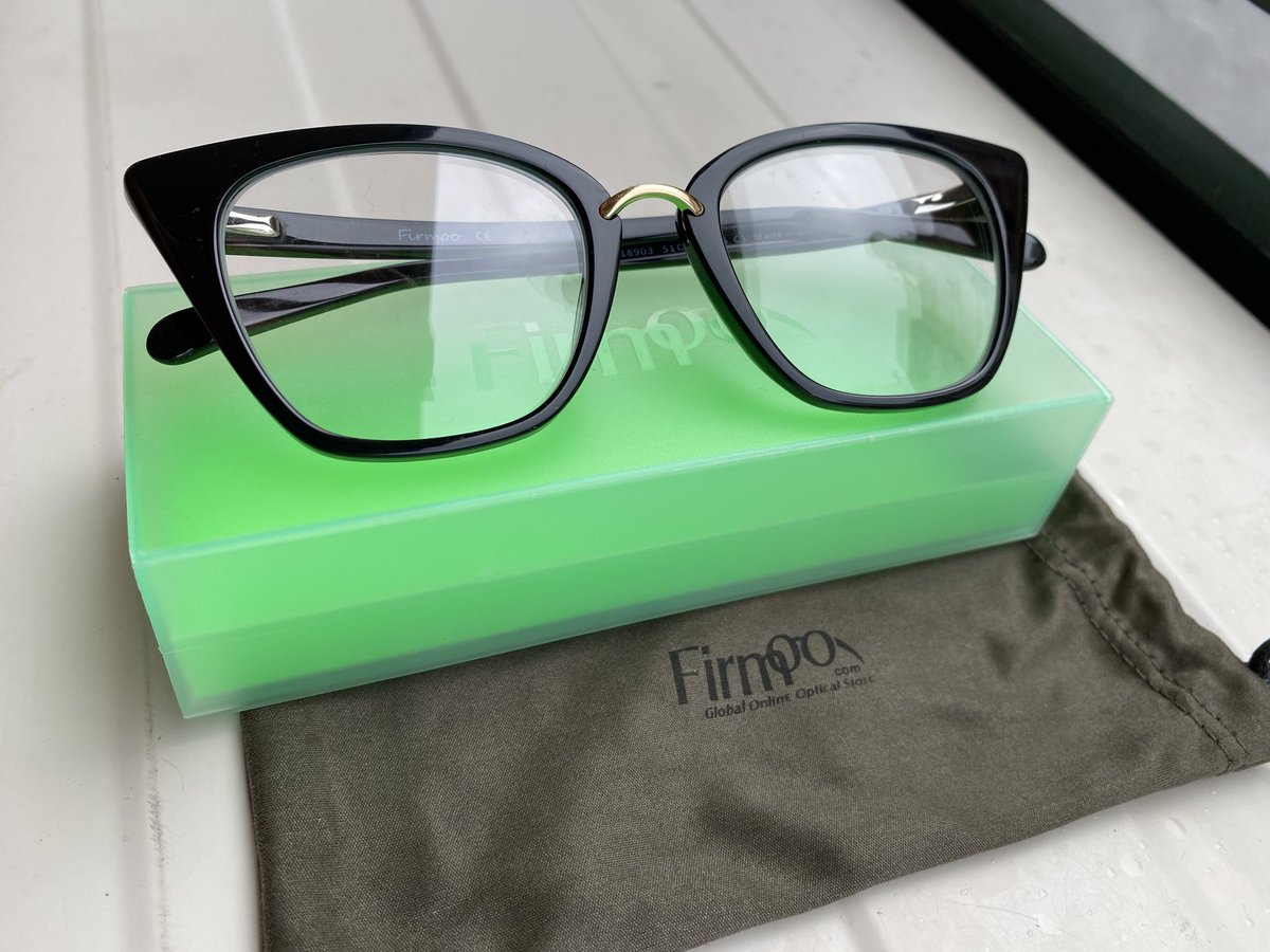 mariimntlbn's tweet photo. Sí ya me gustaban las primeras, estas me encantan!!! Gracias @firmoo_optical 😍 

Thank you so much I love it! 

Have a look at:

https://t.co/puebzLiOoO https://t.co/Hi5eGT1bdy