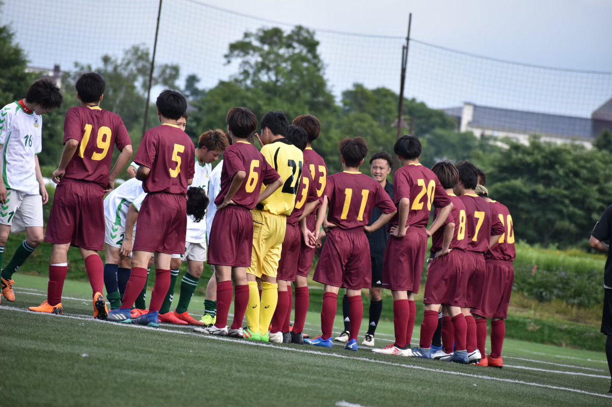 長野大学サッカー部 長野大学サッカー部のアカウントです 是非 フォローして下さい 試合が少ない状態なので高校生や社会人チームの方 大学サッカーサークルや部活の方々 練習試合のお誘いお待ちしております 長野サッカー 練習試合 サッカー