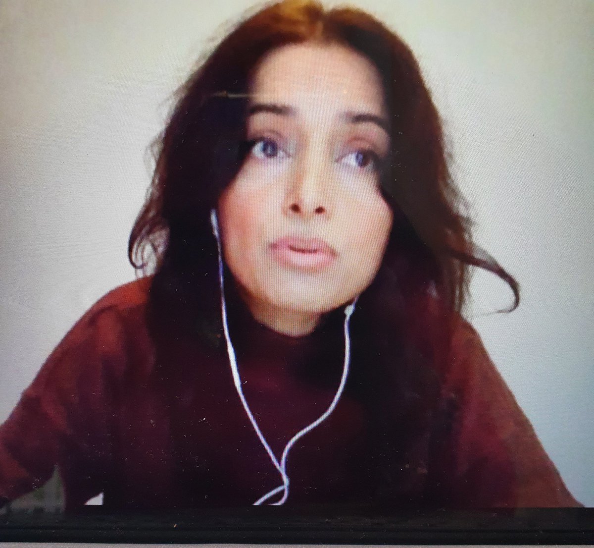 Shamshia1's tweet photo. I have been lifted by listening to the honesty of @Deeyah_Khan sharing experiences & journey, Thank you. Well done @compinpolitics @jenniferdnadel for organising this. Representation matters. #CompassionInPolitics #DeeyahKhan #LiftingTheLid #BreakingTaboo #RaisingAwareness https://t.co/XOcOJHbKvm