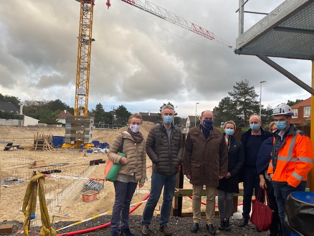 La semaine dernière, nous étions au Touquet en présence de Daniel FASQUELLE, maire de la commune pour faire un point sur l’état d’avancement des travaux de la maison médicale🏥et des 51 logements locatifs.🏡

Beau projet qui devrait voir le jour d'ici 2022 👏

<a href="/villedutouquet/">VilleduTouquet</a>
