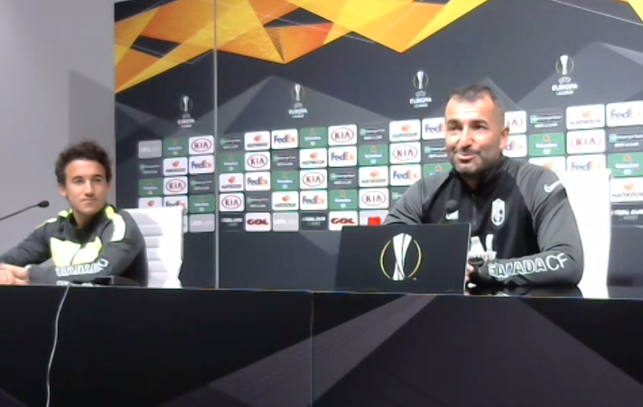 rmarcagranada's tweet photo. Preguntan a Milla por su error ante el Valladolid pero responde Diego: "Es una jugada que puede ocurrir. Luis nos ha dado muchísimo y nos da muchísimo, y como no siga haciendo eso me voy a enfadar con él. Lleva 3 meses y parece que lleva 3 años. Ese error es del entrenador". https://t.co/btIBQkpbLH