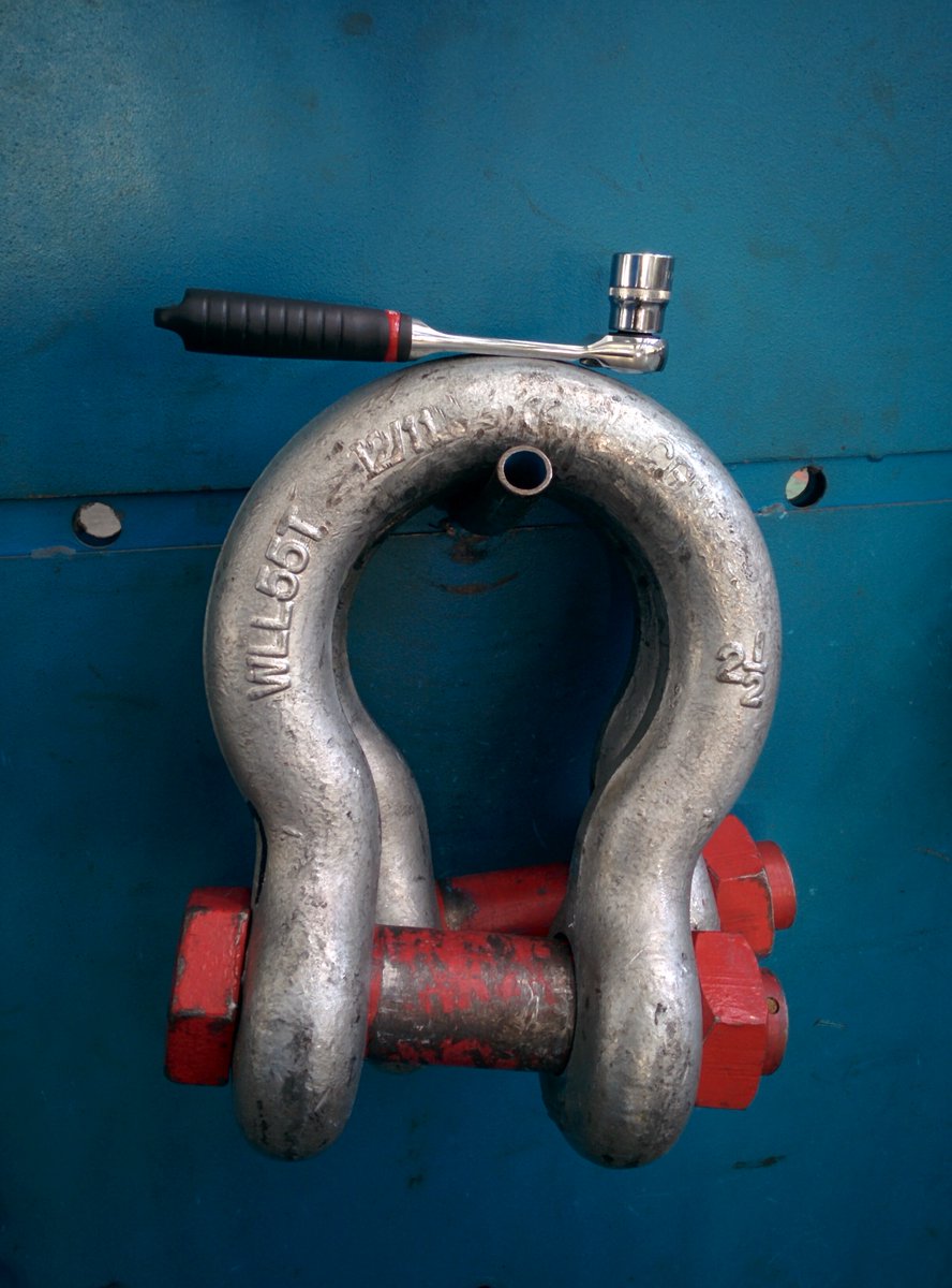 Dalla nostra officina, due grilli ad omega da 2 pollici e 1/2

From our shop, two 2 1/2 in. shackles.

#gobigorgohome