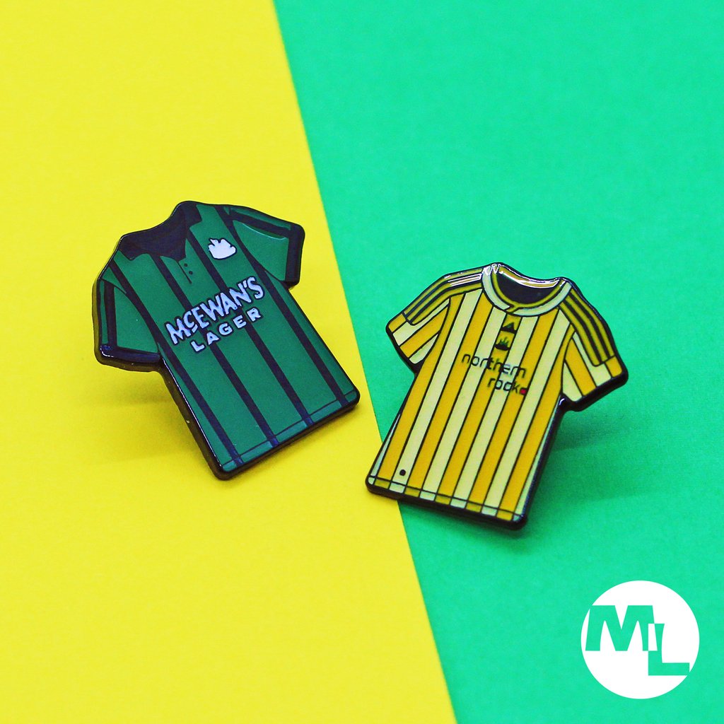 Football Shirts miniaturized and produced as lovely custom pin badges!
⠀
25mm, Soft Enamel, Black Dye Plating with Thin Epoxy.
#GraphicDesign #ProductDesign #Illustration #Designer #PinGame #CustomMade #PinBadge #SoftEnamel #Badge #Football #Sport #FootballShirt https://t.co/L3mheHOg6Z