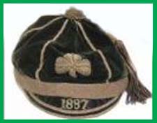#rugby history Born today 25/11 in 1864 : Joseph Chambers (Ireland) rugby v England in 1886, 1887 https://t.co/ym7nWZI8aa https://t.co/c21HNxKkTk