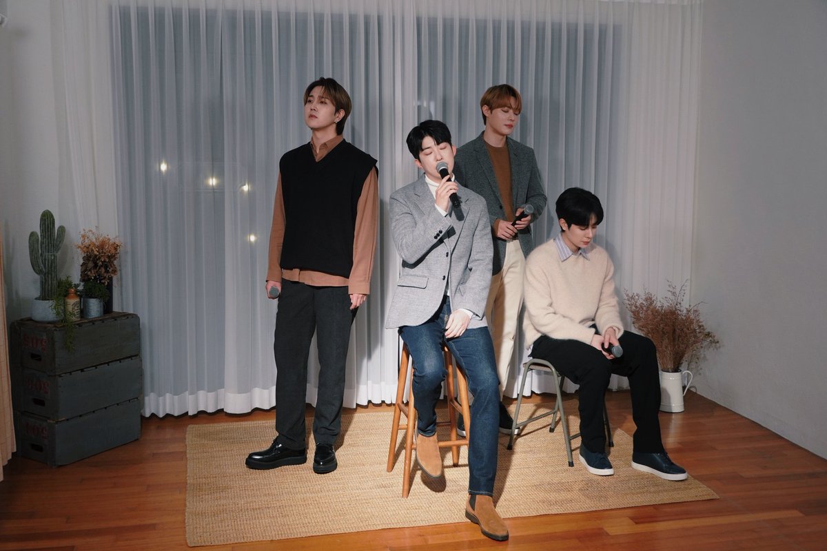 real_VOISPER's tweet photo. [#PHOTO] 정승환 - 그 겨울 (Cover by VOISPER) Behind Photo

▶ https://t.co/qt14mFhUmO
▶ https://t.co/LEpSnhxLCc

#VOISPER #보이스퍼 
#JungSeungHwan #정승환 https://t.co/TAOiTkUySw