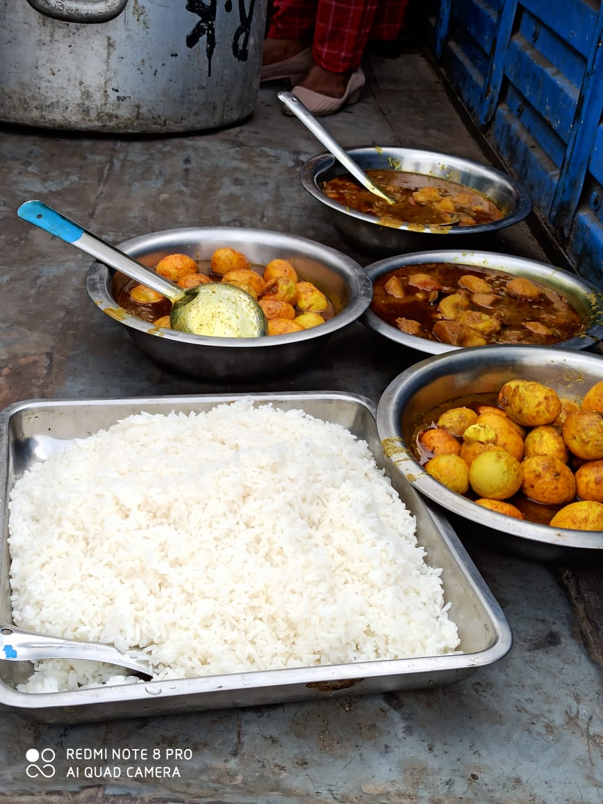 MadhumitaroyC's tweet image. Some arrengnt for needy ppl from our organyzation #Agomoni
1/50 dream of SSR @itsSSR 

#SSRDishaAwaitsJustice