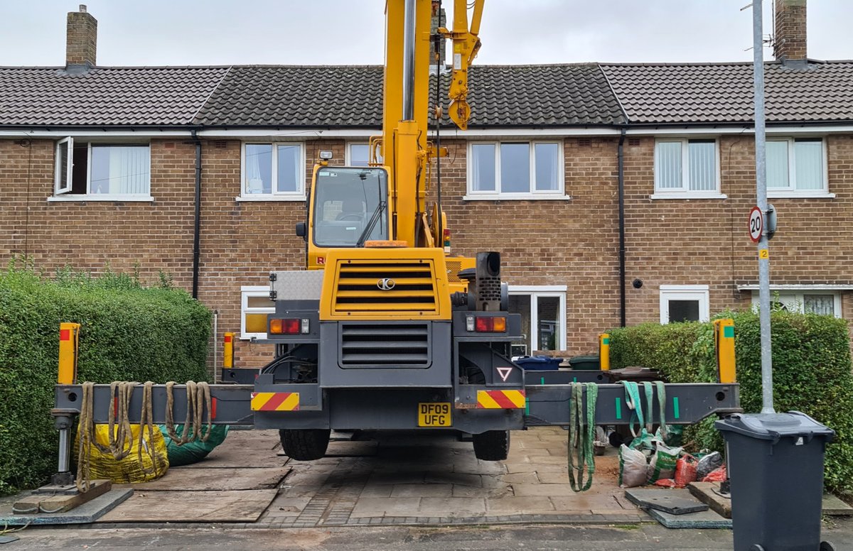 Roadcraft Cranes tweet media