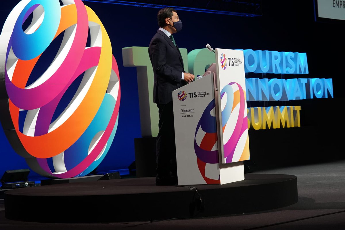 AndaluciaJunta's tweet photo. 💬 @JuanMa_Moreno: Este Gobierno ha previsto una inversión de +100M€ en 2021 para #turismo, más lo que sumen los fondos #NextGenerationEU.
Estoy convencido de que 2021 será un año mejor para el turismo y quiero terminar haciendo una llamada a la confianza en el sector #TIS2020✅ https://t.co/ARrwxpHCE7